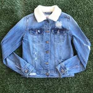 Mossimo Denim Jacket with Faux wool collar EUC